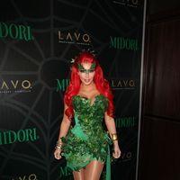 Kim Kardashian hosts the Midori Melon Green Halloween Party | Picture 113378